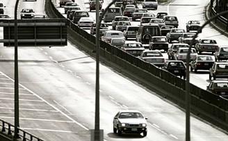 二手车市场也刮众筹风 维C理财要帮助车商互联网众筹买车