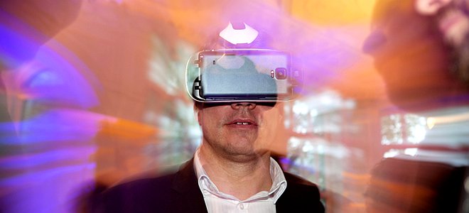放开那个VR！概念再热它也只是个“神奇百货”