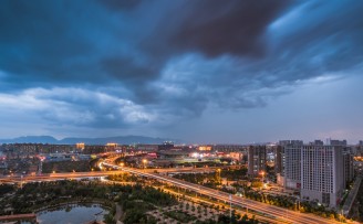 要么发达,要么死亡:当10x变化出现时,企业如何选择?