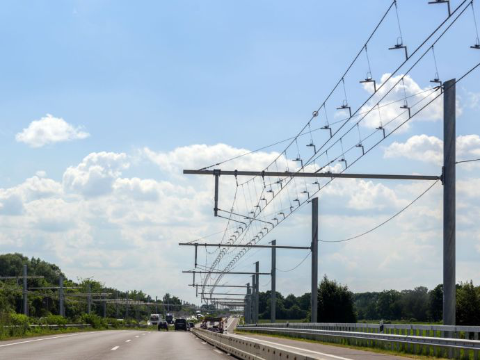 [全球快讯]印度拟建电力高速公路，电动车可以边跑边充电
