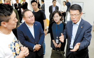 成立风投基金、降低上市门槛,韩国力推金融科技发展|海外政策