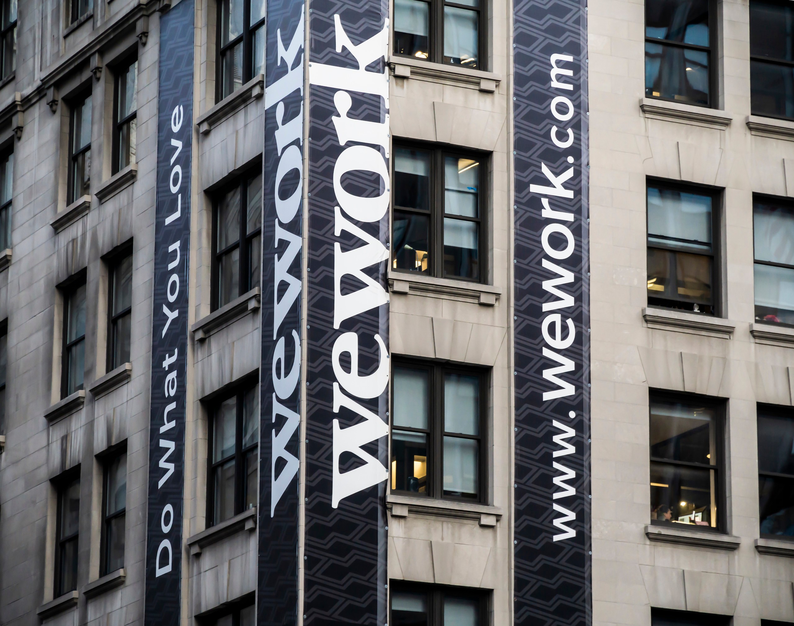 WeWork获得救命贷款，高盛牵头17.5亿美元信贷融资