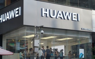 华为余承东:中国应用出海成功案例少,需终端软硬生态配合突破